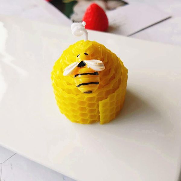 

1pcs aromatherapy candle creative bee candles scented candles for home deskdecoration handmade wax long lasting h jllkte