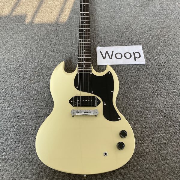 

delivery, 6-string electric guitar, yellow, p90 pickup, customizable.