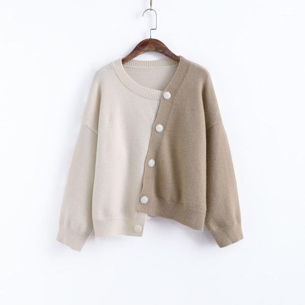 

korean style 2020 autumn and winter new temperament color matching beveled single-breasted design sense sweet sweater sweater1, White