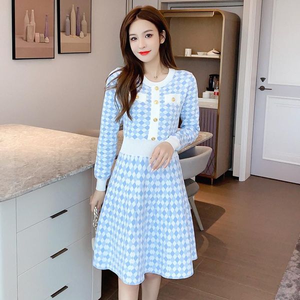

2021 new winter o-neck elegant geometry plaid knitting dress long-sleeved high waist button trim ladies fashion chic dress, Black;gray