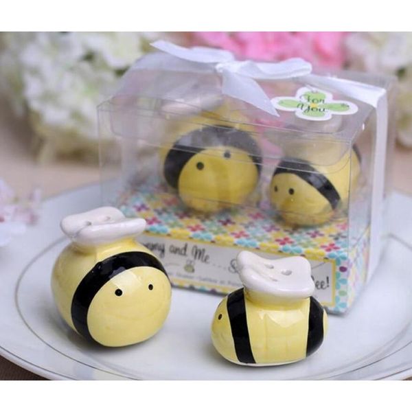 

honey bee jar ceramic salt & pepper shakers mommy and me bee shaped cruet wedding gifts and favors baby shower party souvenirs