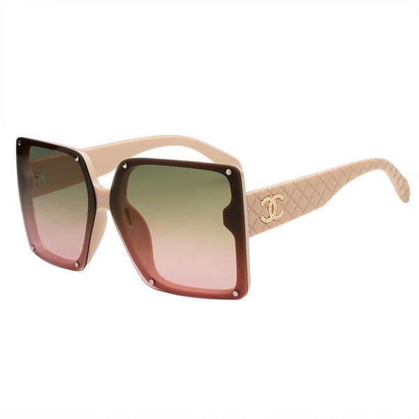 

2020 c family, xiaoxiangjia fashion original large frame polarized and sunglasses, White;black