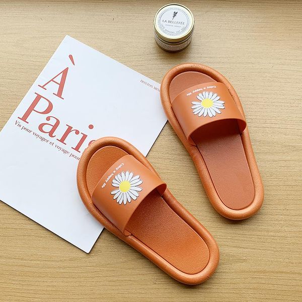 

202120212020 hot Slipper Summer Fashion Daisy brocade Rubber Wide Flat Slide Men Women Beach causal Sandals Sneakers Flip Flops S 34