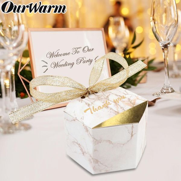 

ourwarm 50шт белый мраморность бумаги конфеты коробка подарка сумки gold ribbon подарки для гостей день рождения свадьба партии сувениры укр