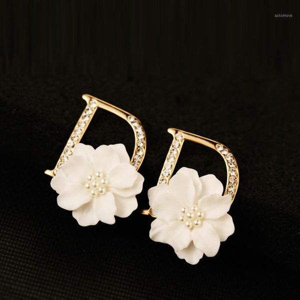 

famous design golden white flower earring for women letter pearl cap trendy luxury jewelry1, Golden;silver