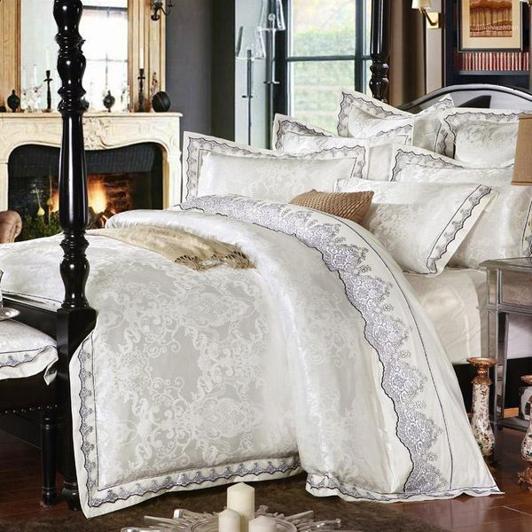 

4/6 pieces white jacquard silk cotton luxury bedding set king size  bed set lace duvet cover bed sheet pillowcase1