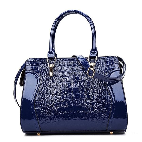 

ladies chain shoulder bag europe and america shoulder bag crocodile pattern handbag ladies leather luxury handbag