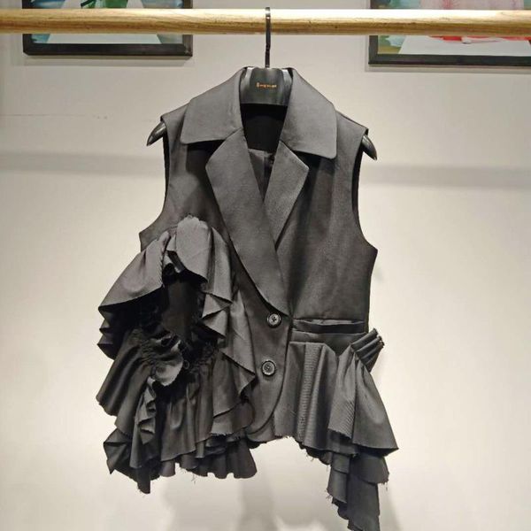 

ewq] 2020 autumn new outerwear layers ruffles design fashionable loose fashion black blazer vest women ruched casual coats, Black;white