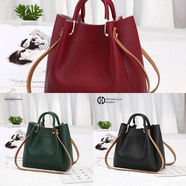

2020 shoulder bagbucket bag bagnew women's bagbucket bagfashion korean versionsimple and versatile cross arm handbagsingle shoulder bag