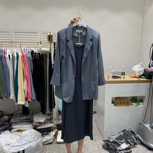 

in early fall 2020, south korea halter dress + shoulder pads, single-breasted suit and long-sleeved jacket1, Gray