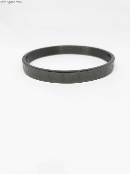 

stainless fashion 18k roman steel three color men's lettering korean version bracelet, Slivery;golden