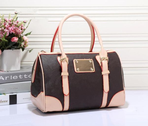 

2020 new women messenger travel bag classic style fashion bags shoulder bags lady totes handbags 30 cm pillow bag