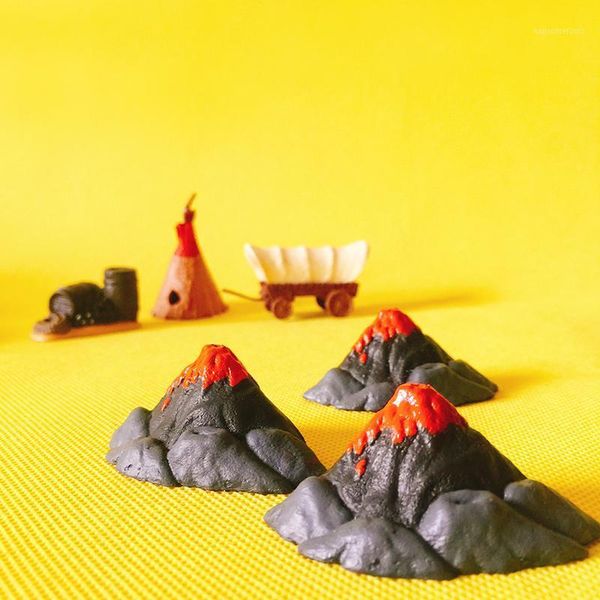 

10pcs tents/caravan/volcano/gunpowder barrel/roast chicken/miniatures/fairy garden gnome/home terrarium decor/crafts/statue/diy1