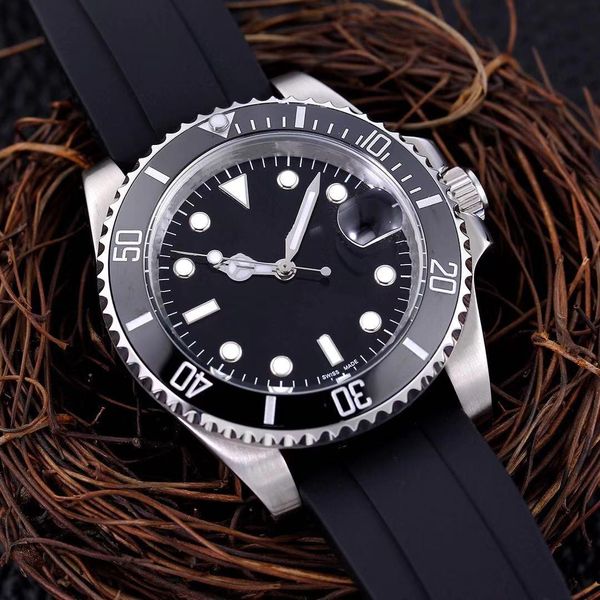 

2021 wholesale high-end business men's watch, exquisite wear-resistant case with mechanical movement, deep waterproof, Slivery;brown