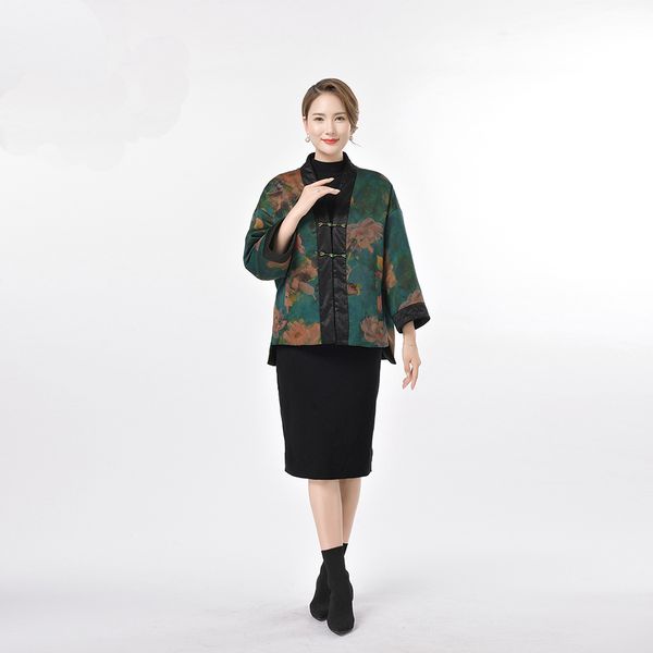 

2020 new chinese style warm and comfortable green regular style women's silk jacket, Black