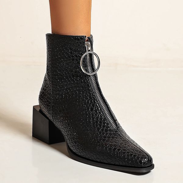 

female 2021 boots size 22-28cm length autumn and winter plush stone + herringbone pattern all-match ddhb, Black