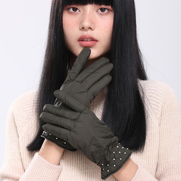 

winter creative cycling belt drill new touch screen warm gloves for women, Blue;gray