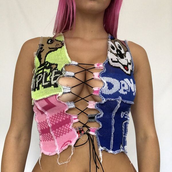 

2021 knitted lace up color contrast open navel trend i-shaped short vest xf724