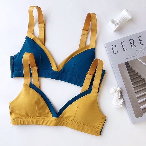 

only a bra ,contrast color cotton small bras, wire adjustable brassiere, s  l comfortable women sleepwear soft cup 201202, Red;black