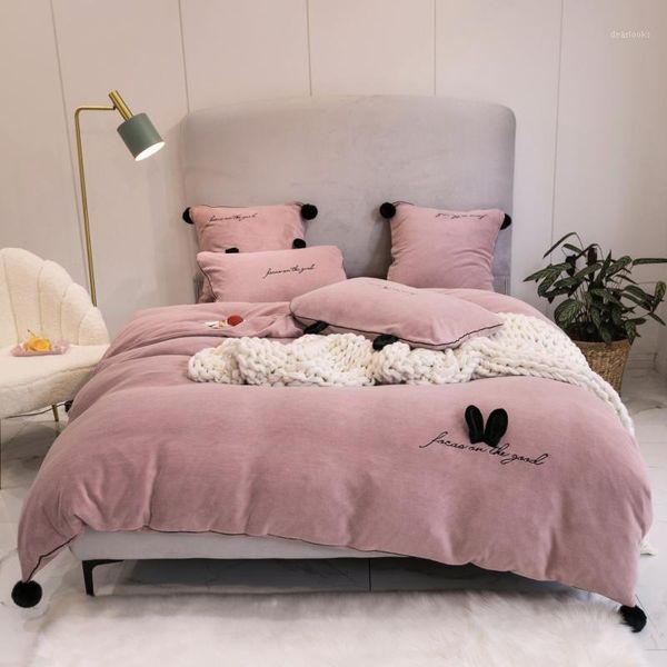

princess wind milk velvet ear four-piece autumn and winter thick warm quilt cover baby velvet crystal bedding1