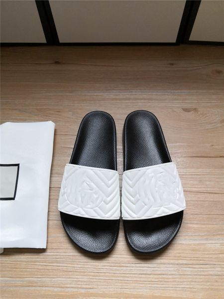 

2021 new sandals sandales floral brocade mens fashion slippers red white gear bottoms flip flops womens slides casual flats slippers, Black