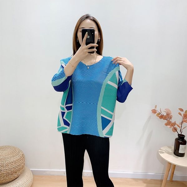 

sv4om miyake pleated sleeve autumn korean t-shirt women's loose spring and clothes 2020 new short bat coat large pleated t-shirt n5ni, White
