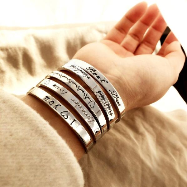 

meetvii trendy 6mm engraved declaration lover's prattle cuff bangles iloveyou letter couple bangles anniversary gifts for friend, Black