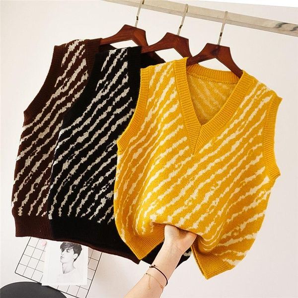

women's vests 2021 women autumn winter fashion knitted vest sweater lady loose vintage plush waistcoat female chic oversize gilet c120, Black;white