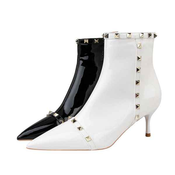 

spring europe style thin high heels women's shoes rivet patent leather women's boots ankle boots v pointed toe female pumps, Black