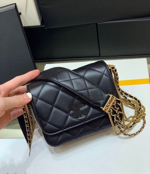 

autumn and winter new lingge chain small square package all steel hardware original factory tire cow leather