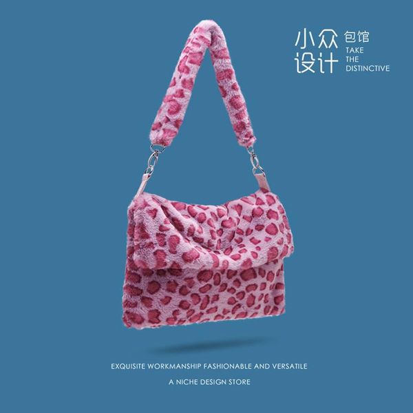 

ins thailand niche design autumn and winter lovely color plush straddle shoulder bag female leopard pink color bag