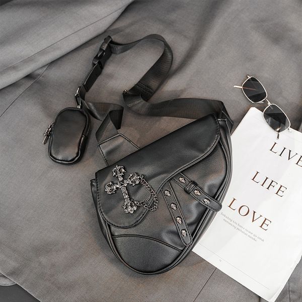 

factory wholesale mens shoulder bags street personalized rivet handbag outdoor trend chain decoration men backpack fashion rivet punk chest