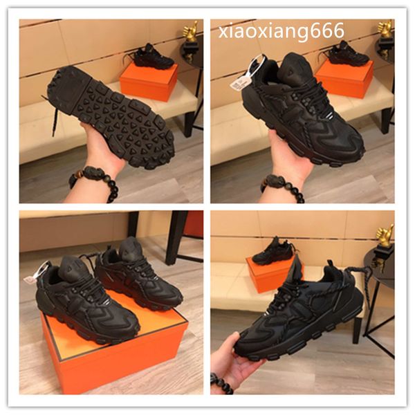 

the new trendy casual shoes are on the market, and the selected first layer breathable fabric is comfortable and exquisite workmanship, Black