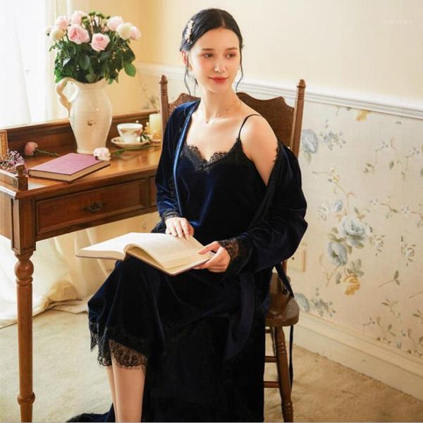 

princess vintage winter velvet night-robe spaghetti strap sleepdres women long style two-pieces home clothes sleepwear new1, Black;red