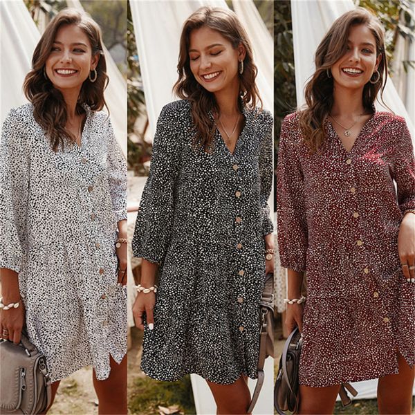 

2021 new dressed female short spring and summer temper switching little floral three-quarters a1a7, Black;gray