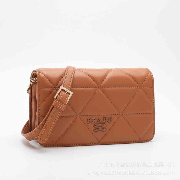 

2022 factory outlet family's same embroidered rhombic lattice flip small square bag multi compartment spray painted chain single should