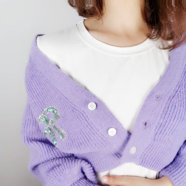 

solid color jacket loose knit cardigan women's autumn and winter new v-neck jacket embroidered bm girl's gentle wind long sleeve 4, White;black