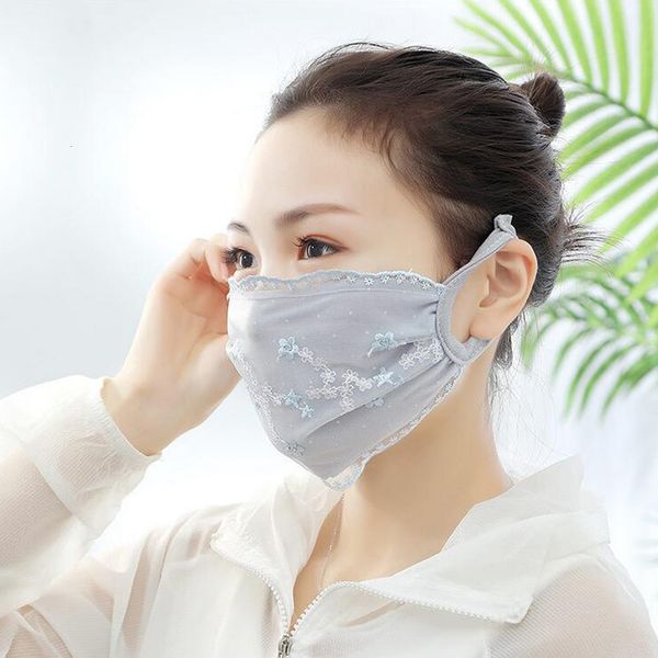 

popular lace embroidery face mask dustproof washable reuseable facemask fashion party fashion party anti-fog isolation mask