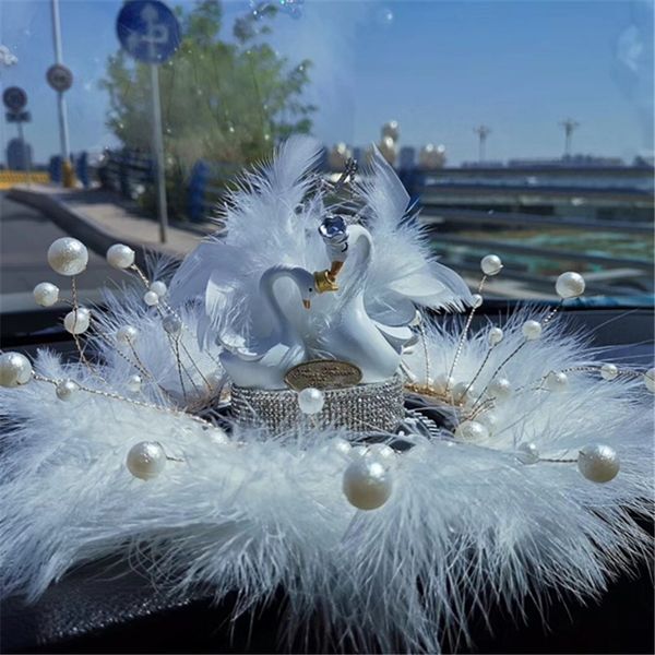 

new car ornaments creative dream swan placement lovely girl in the heart of the control platform car aromatherapy car accessories