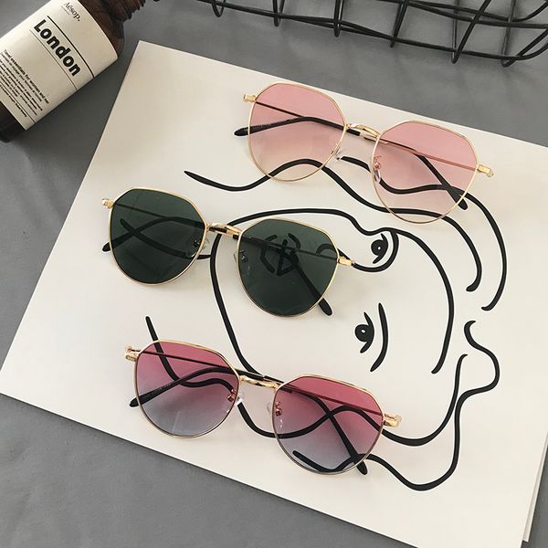 

women's new ulzzang online red street p sunglasses ins korean fashion color box glasses, White;black