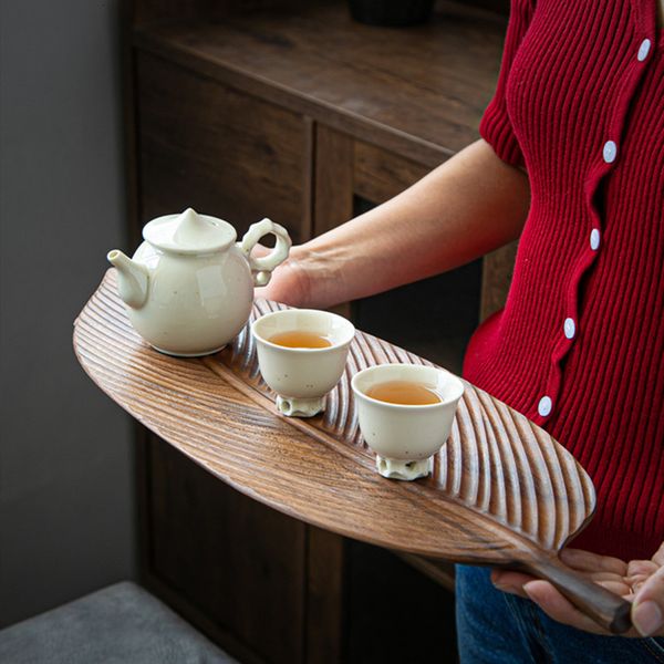 

2021 new leaf walnut rubber wood pan fruit dishes saucer tea tray dessert dinner bread plate storage trays fcpa