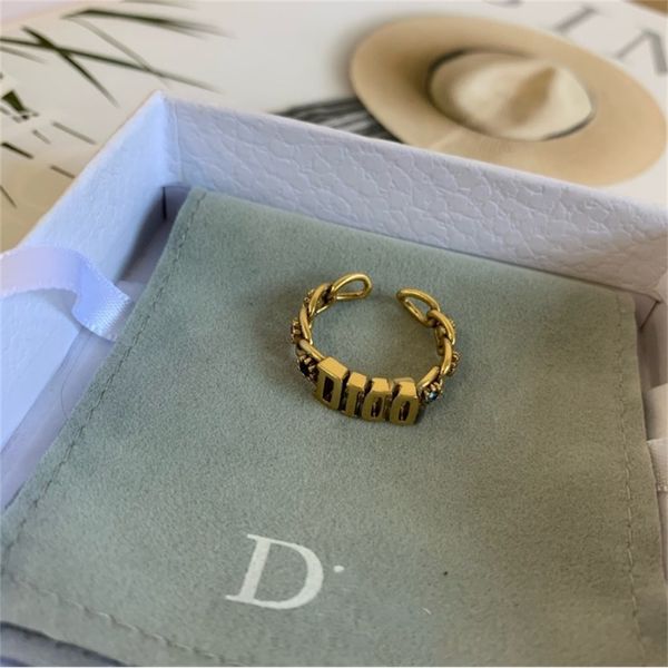 

ring, color brilliant diamonds, hollow out, fashion and versatile jewel, Silver