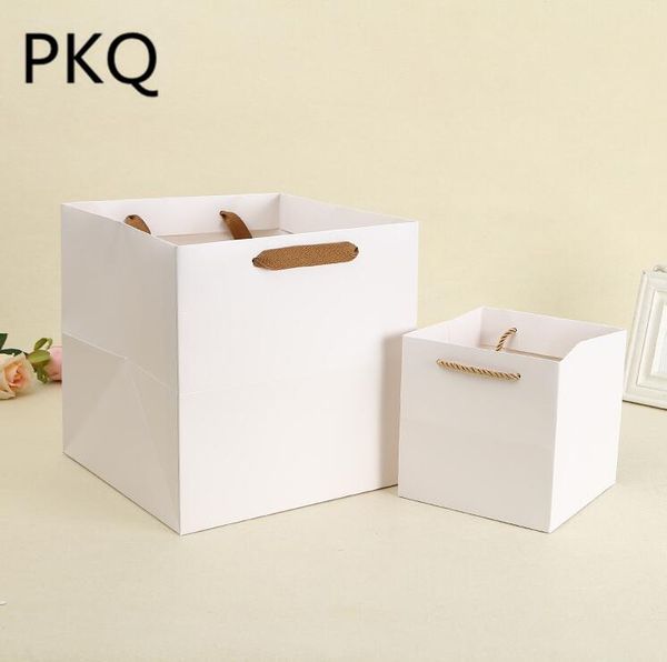 

gift wrap 16x16x16cm square kraft paper bag white/pink/blue bags with handle flower/cake packaging party decor supplies 10pcs