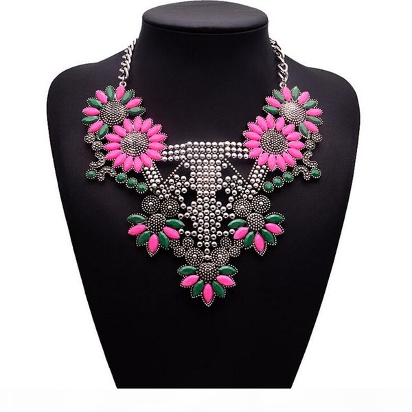 

wholesale fashion maxi necklace for women crystal flower statement pendant necklace bohemian vintage charms chokers necklaces, Golden;silver