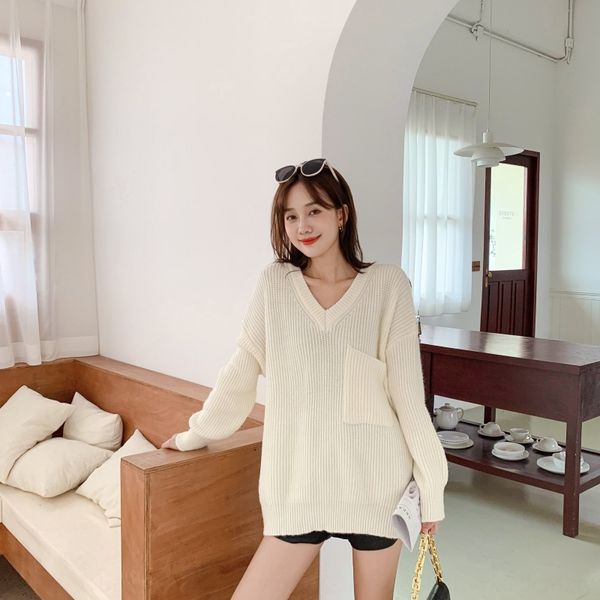 

korean dress women's loose and lazy style in autumn and winter 2020 new v-neck pocketshoulder long sleeve knitwear knitwear knitwearwom, White;black