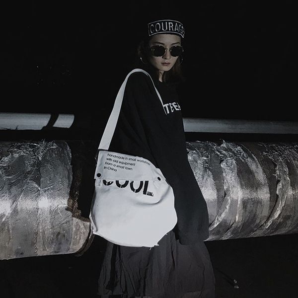 

spring 2020 new cross arm canvas women's fashion trend letter casual bag men's fashionable one shoulder handbag c1111