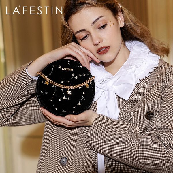 

la festin 2020 new fashion shoulder messenger bags gold thread embroidery female bag star chain small round bag c0121