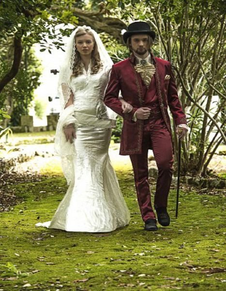 

wholesale- embroidered red suit barocco style wedding suit groom tuxedos groomsman suit custom made man suit(jacket+pants+vest)1, White;black