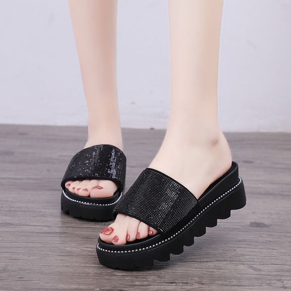 

slippers with thick soles: cool slippers in summer 2020 x1020, Black