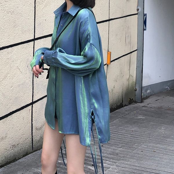 

2021 new jade net retro-red female design feel small superior group blingbling glow sleeves autumn shirt pelr, White